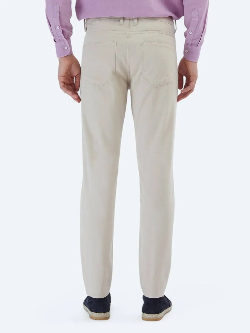 كيب بنطال قطني بيج اللون، بقصة ضيقة، مناسب للإطلالات الكاجوال - Image 5